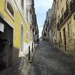 Experience Like A Local Apartmán *