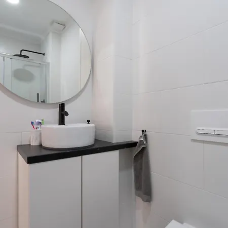 Experience Like A Local Apartment *