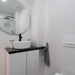 Experience Like A Local 아파트 *