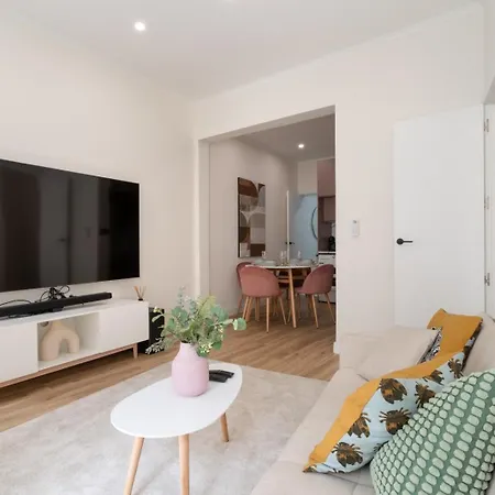 Apartament Experience Like A Local Lizbona